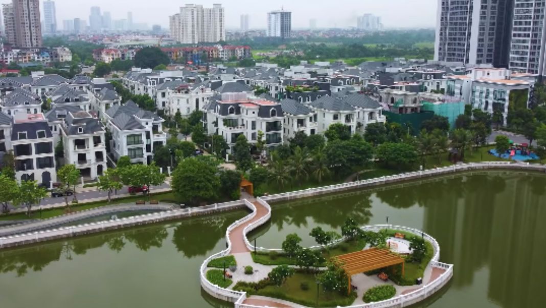 Cần cho thuê gấp biệt thự đơn lập Vinhomes Green Bay Mễ Trì, căn góc, full nội thất